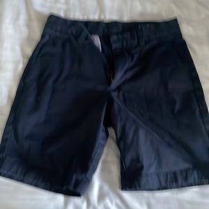 vineyard vines Khaki shorts Size Large youth